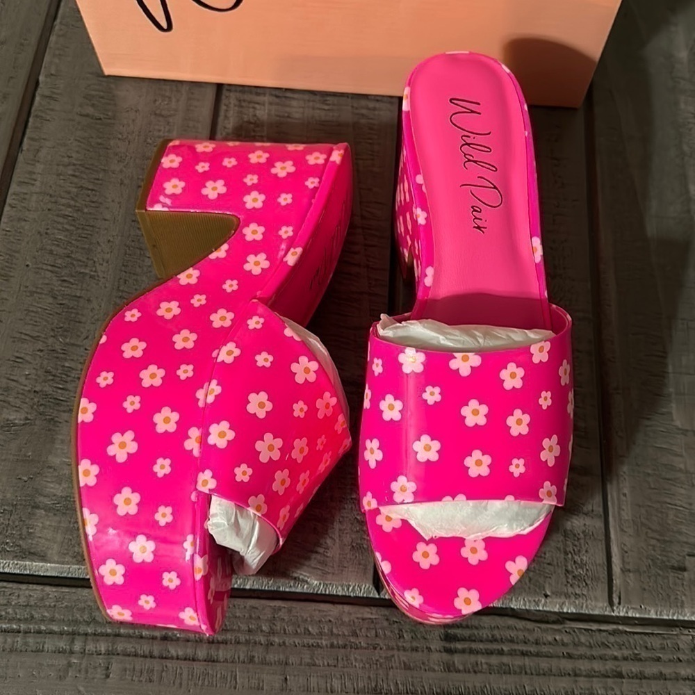 Wild Pair Womens Melborne Patent Floral Print Platform Sandals 7.5M 8.5M 5.5M - Picture 3 of 7